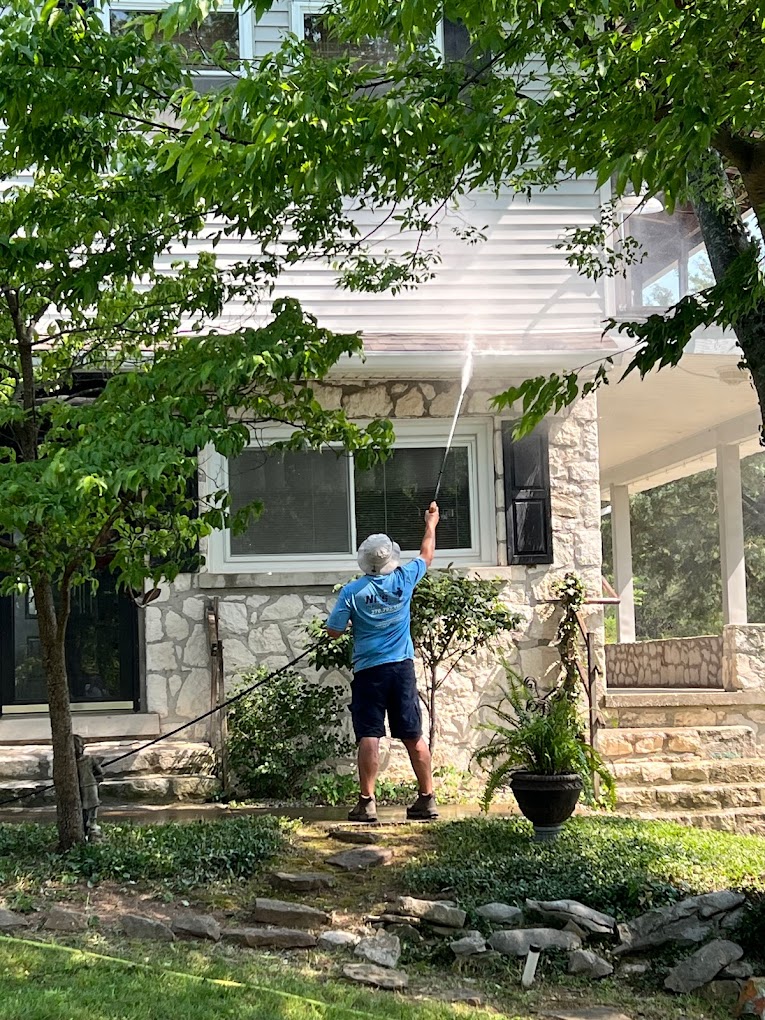 Roof Cleaning Bowling Green KY